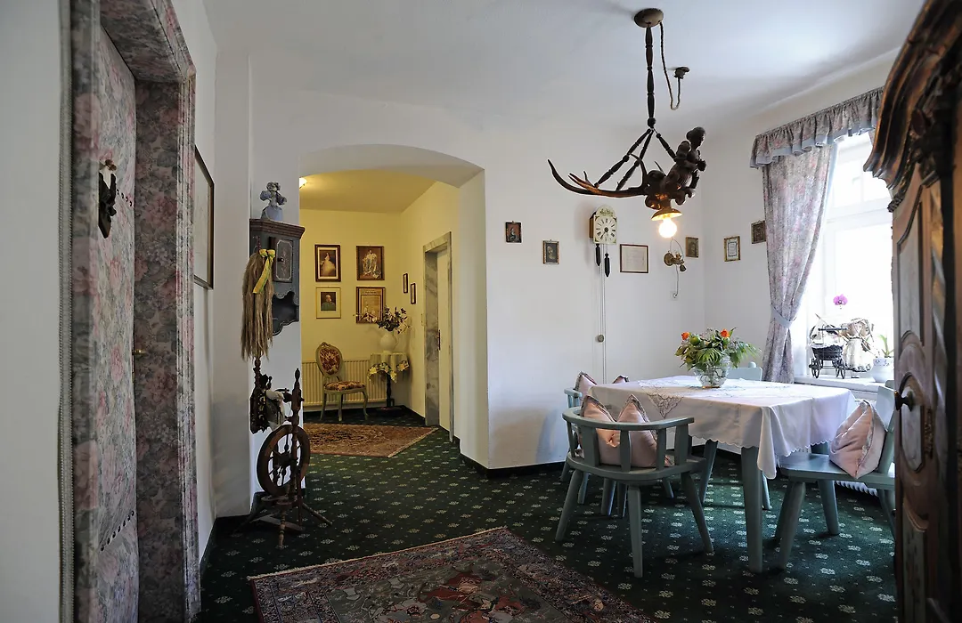 Hotel Garni Hubertus-Nostalgie & Charme-1